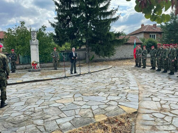 Зам.-кметът на Асеновград Петров : "Съединението прави силата", а силата е в нашите собствени ръце