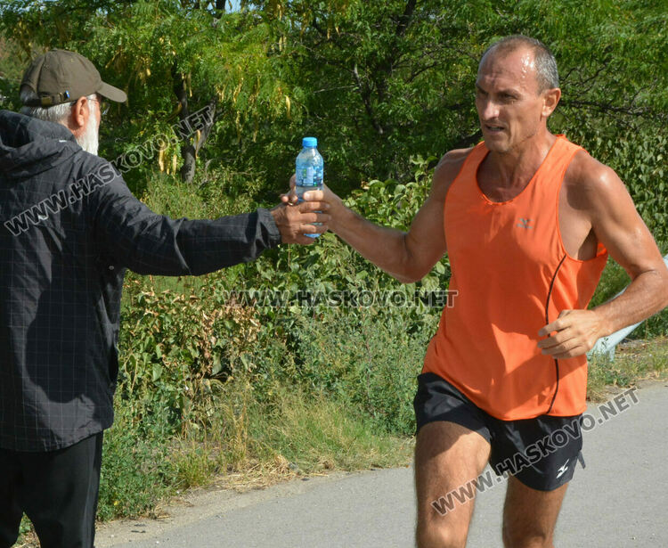 Антон Ангелов