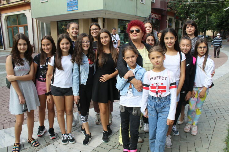 „Тангра“ отбеляза 40 г. с фотоизложба в Хасково