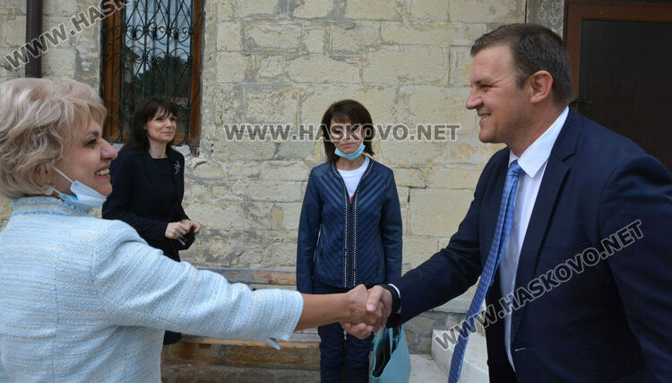 В Хасково отслужиха литургия за Рождество на Пресвета Богородица 