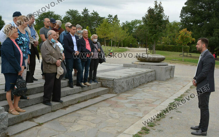 Хасковски социалисти почетоха 9-ти септември с поднасяне на цветя