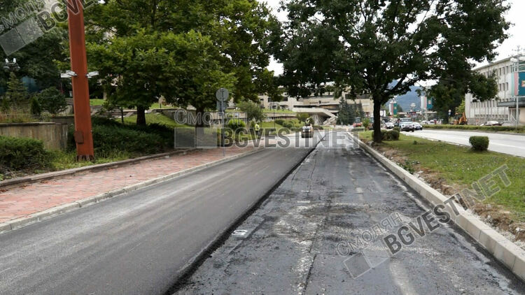 Ударно ремонтират част от бул. "България" в Смолян