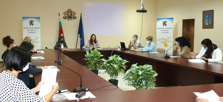 Специалисти, педагози и кметове ще издирват деца, отпадащи от образованието