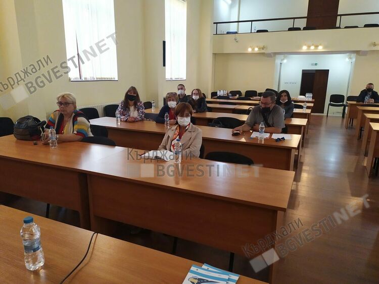 Проведе се обществено обсъждане на Наредба за провеждане на обществени консултации