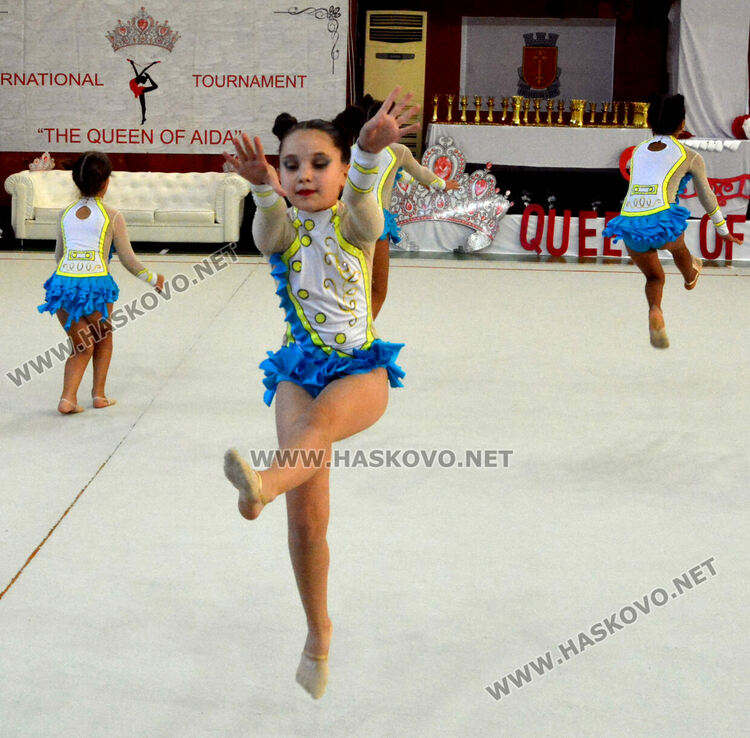 Грации от 14 клуба стартираха в Третия турнир по художествена гимнастика “Кралица на Аида“