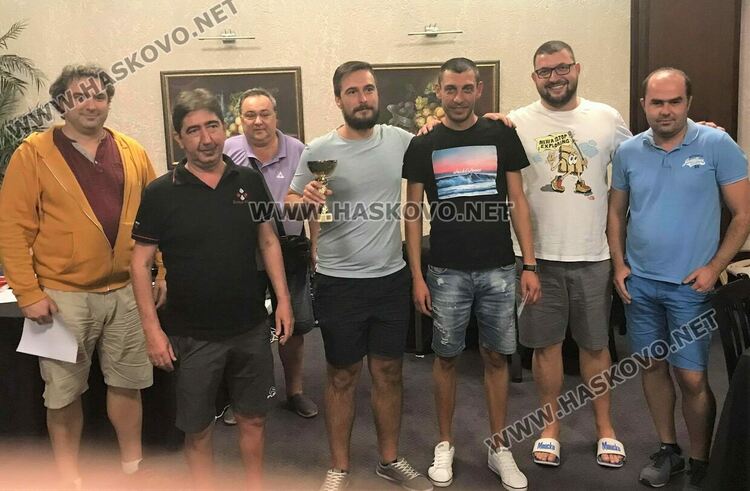 Отборът “Опустошителите 2”, спечелил 41-я отборен турнир по спортен бридж