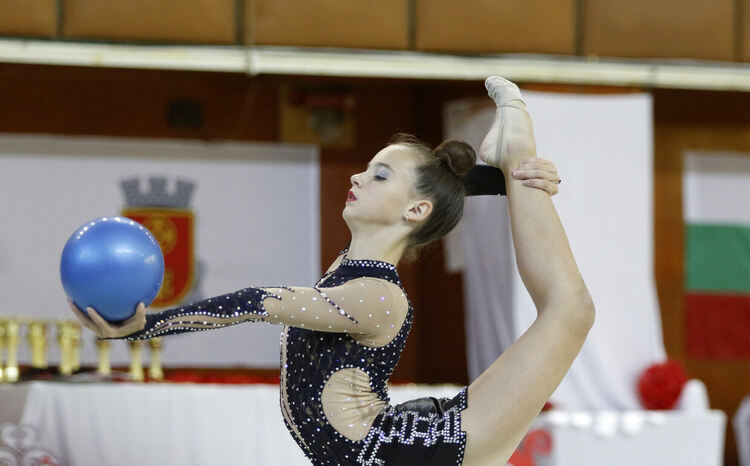 Коронясаха Кралицата на Аида в Международния турнир по художествена гимнастика