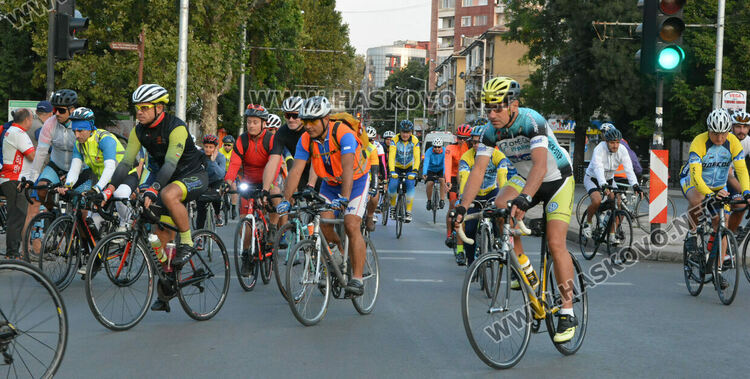 215 км. с денивелация 2478 м. в бревет „Източни Родопи”