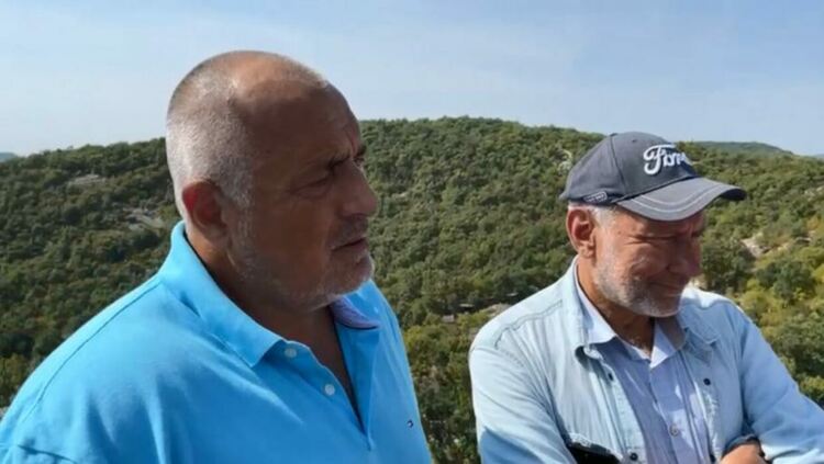 Борисов изкачи Перперикон, води го проф.Овчаров, приветстваха го младежите на ГЕРБ