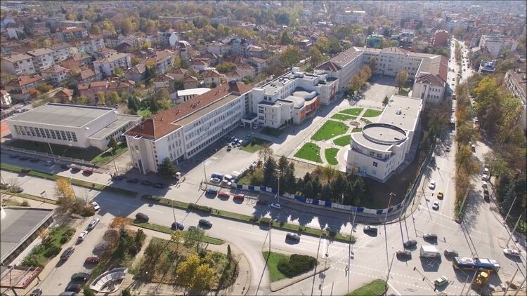 На форум в Плевен осем световни учени представят най-новото в хирургията