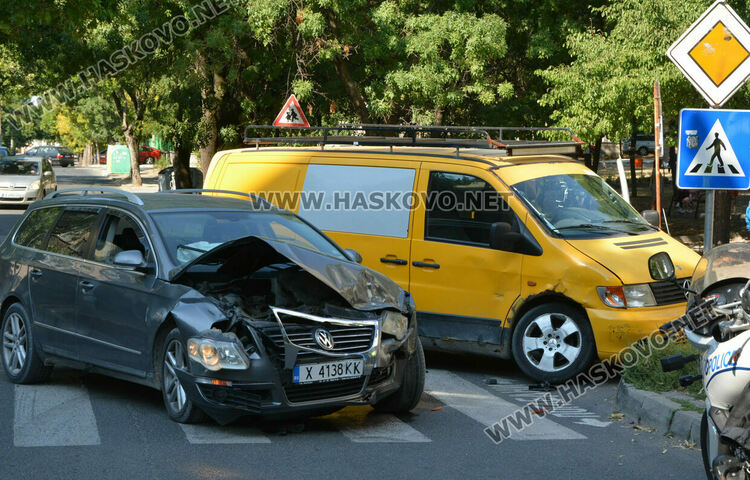 Две катастрофи сутринта след незачитане на знак “Стоп“