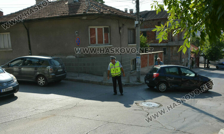 Две катастрофи сутринта след незачитане на знак “Стоп“