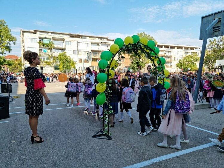 Зам-кметовете на Асеновград - официални гости на три училища в първия учебен ден 