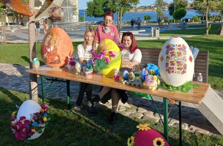 За 23-ти път Зорка Каразапрянова се представи на детската "Аполония'