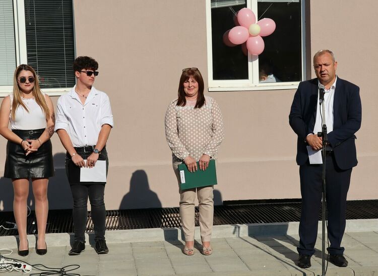 Кметът на Ардино инж. Изет Шабан откри учебната година в СУ „Васил Левски“