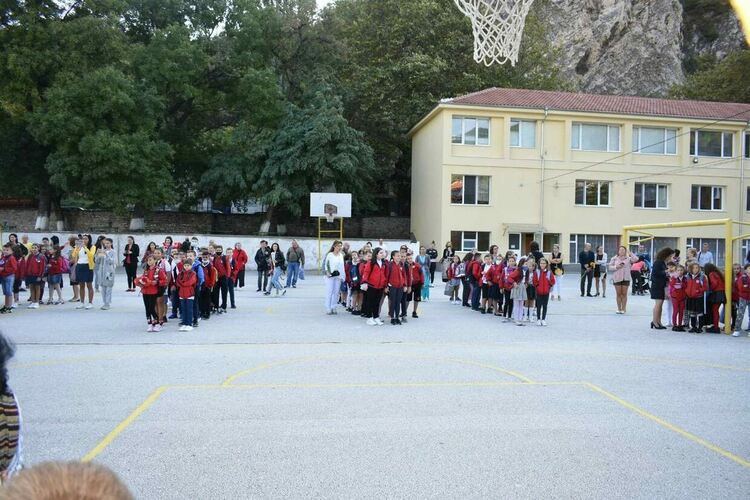 Зам-кметовете на Асеновград - официални гости на три училища в първия учебен ден 