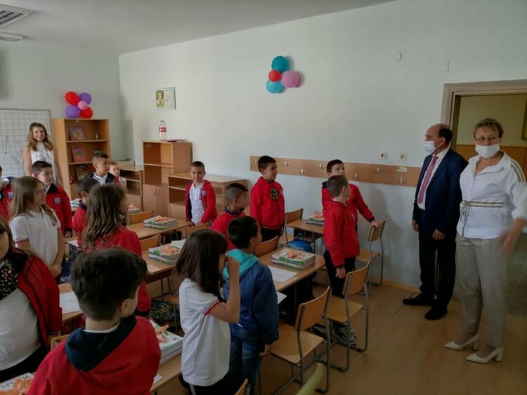 Зам-кметовете на Асеновград - официални гости на три училища в първия учебен ден 