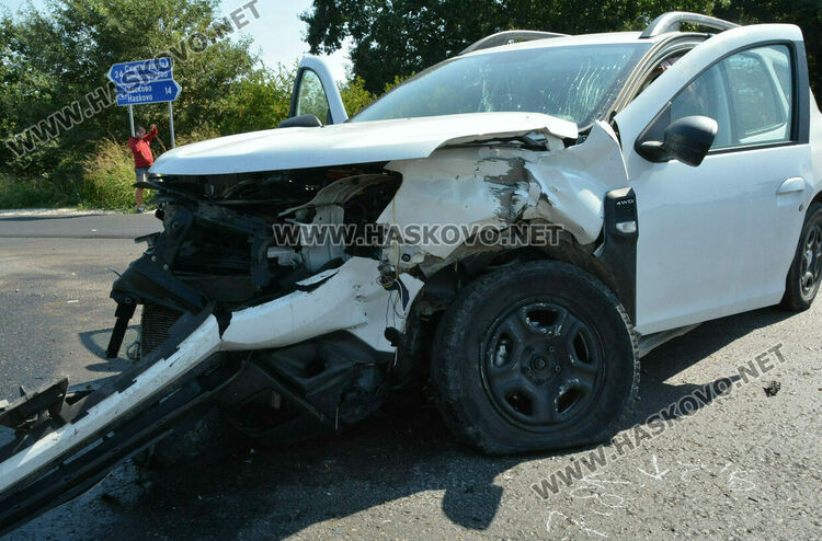 МВР: Румънецът с Дачията е предизвикал катастрофата с Мерцедеса