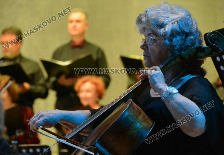 Хор „Родна песен“ прави дубъл със Симфониета-Враца, но като гостуващ състав