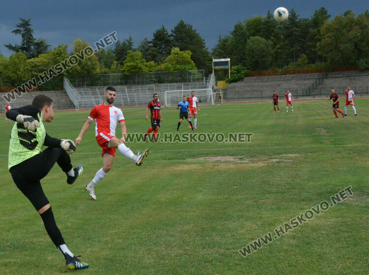 “Саяна Хасково” разби "Карнобат" след хеттрик