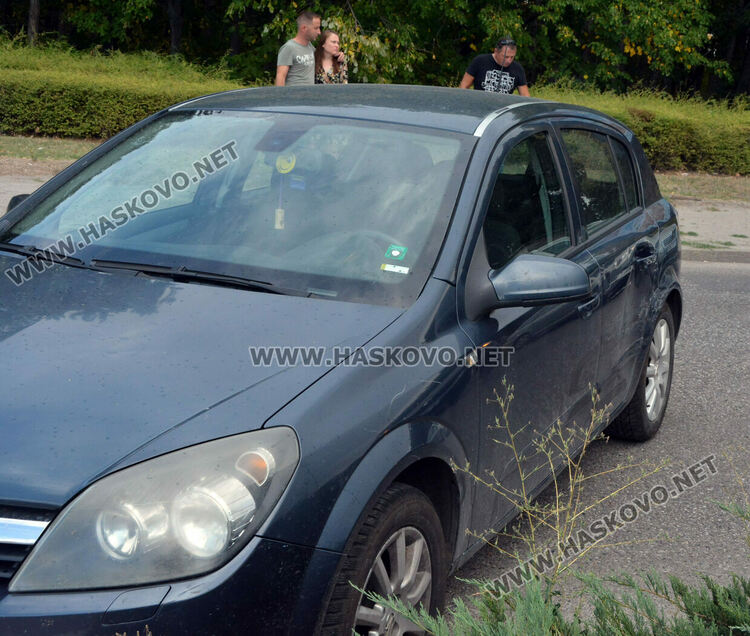 Варненски бус и хасковски Опел катастрофираха на Кърджалийска