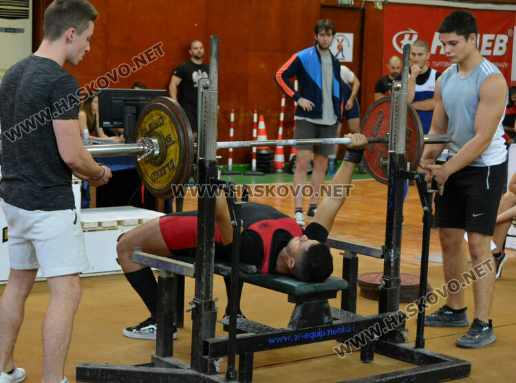 7 титли за хасковските трибойци от Държавното първенство в зала „Дружба“