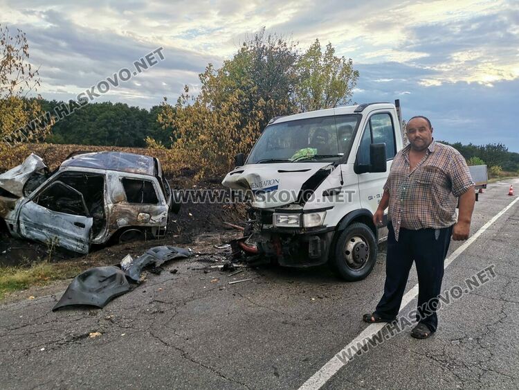 Джип пламна и изгоря след челен удар в камион