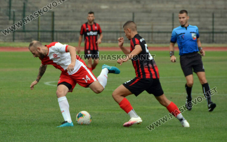 “Саяна Хасково” разби "Карнобат" след хеттрик