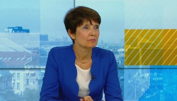 Пулмолог: Хората, които са преболедували COVID-19, не трябва да се ваксинират поне една година след това