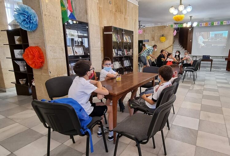 Успешно приключи "Ваканция в библиотеката" 