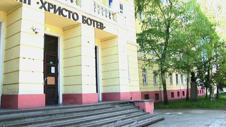 Соларна лаборатория се открива в ПГЕМП "Христо Ботев"