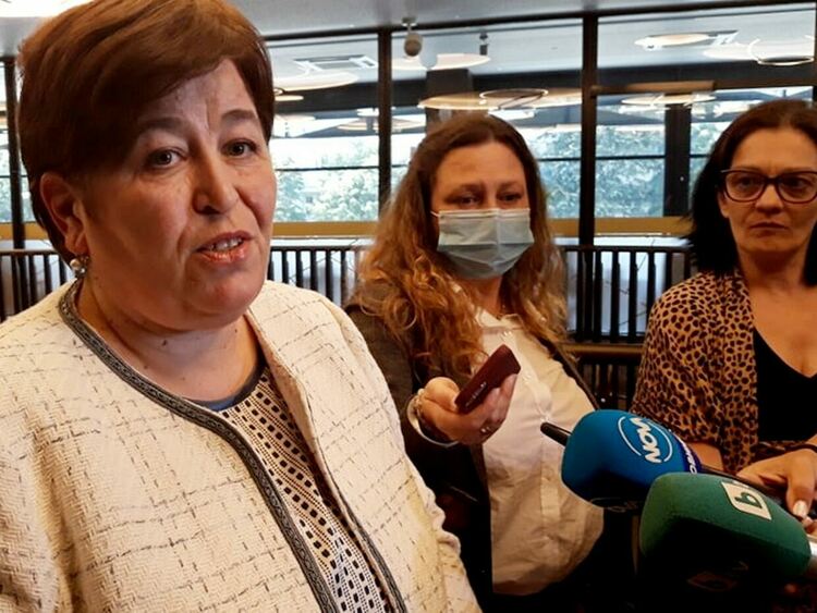 Изненадващо туроператорите остават без субсидия 35 евро на седалка за чартърите