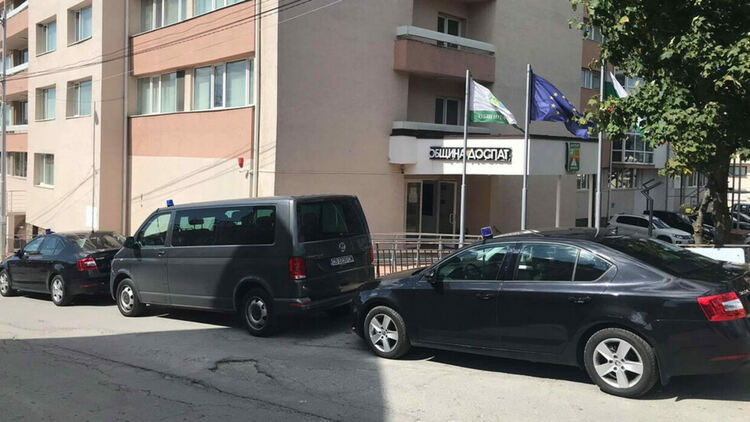 Антикорупционната комисия влезе в Община Доспат