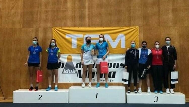 Още два медала завоюваха бадминтонистки на "Атлет" на международно състезаие