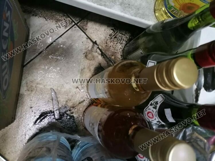 Хидрофор се спука и напълни магазин и двор на сграда