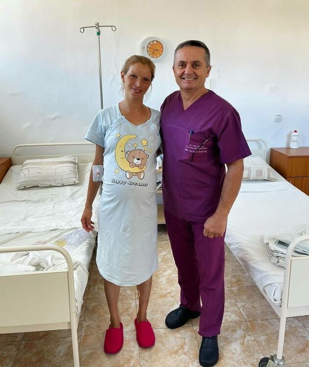 Добрата новина! Жената на която родопчани даряваха кръв и пари роди здраво момченце