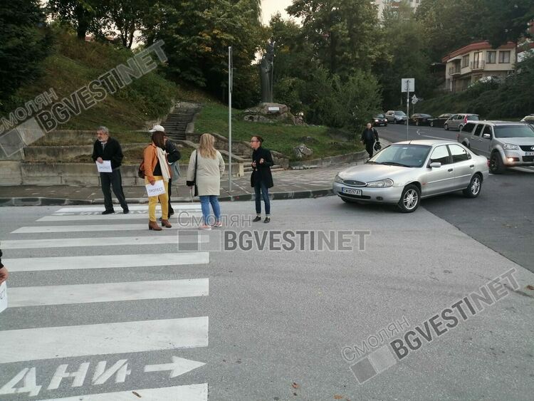 Протест блокира центъра на Смолян, създаде транспортен хаос