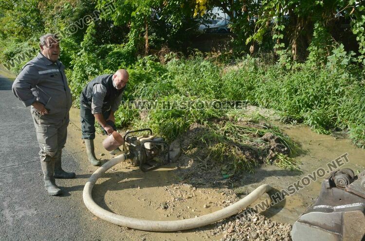 Нови аварии по ВиК мрежата оставят  кварталите „Орфей“ и „Л. Каравелов“ без вода 