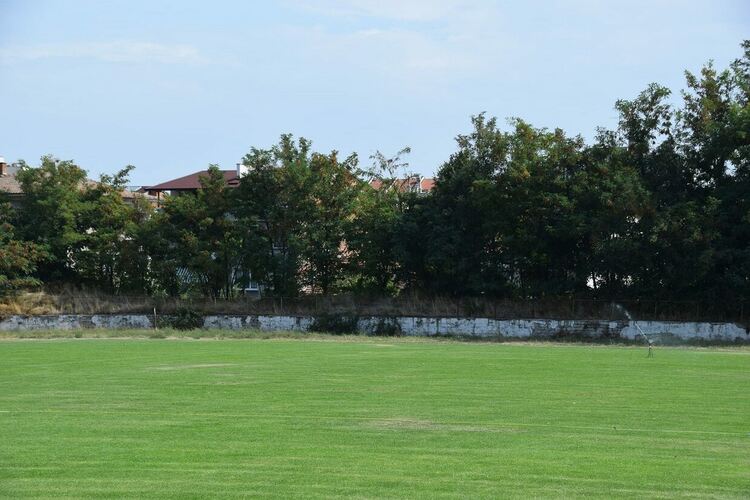 Възстановяват мястото "Трите пейки" на стадион "Шипка"