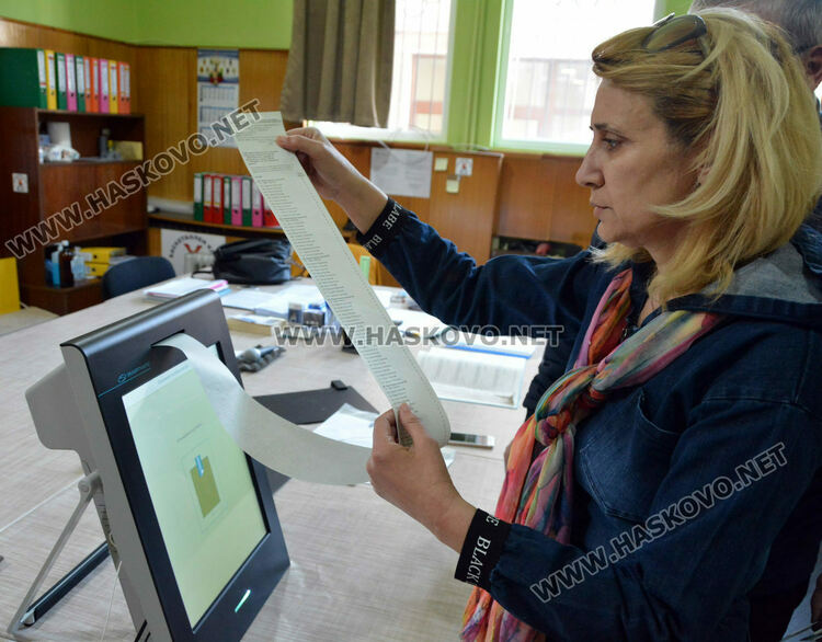 Веселина Тенчева ще председателства  РИК-Хасково за изборите 2 в 1