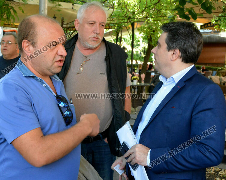 „Продължаваме промяната“ обявяват водачите си на листи до края на следващата седмица