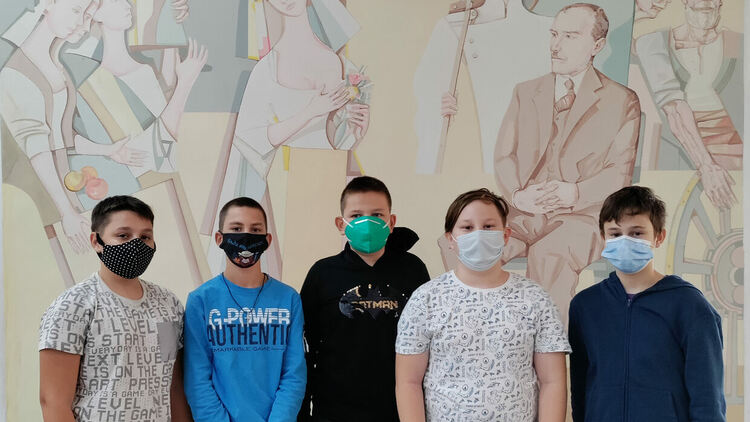 Добро дело: Момчета от „Йовков“  намериха портфейл с пари и го предадоха в полицията