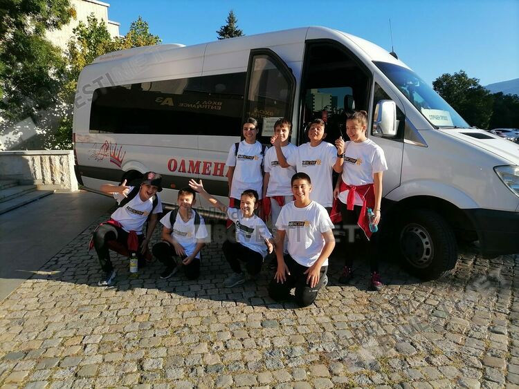 Кирилометодиевци представиха Кърджали в Европейската седмица на спорта, включвайки се в Спортното селище пред НДК