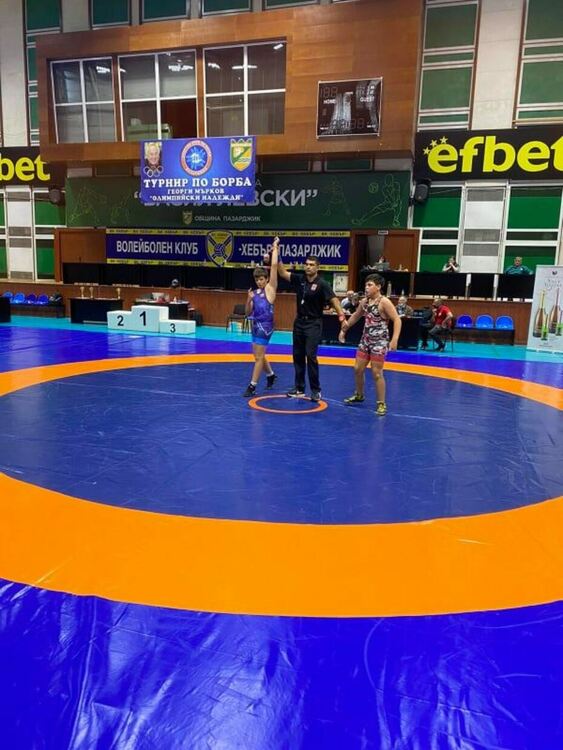 Деца от спортен клуб "Димитър Кумчев" - Асеновград - шампиони на турнир по борба 