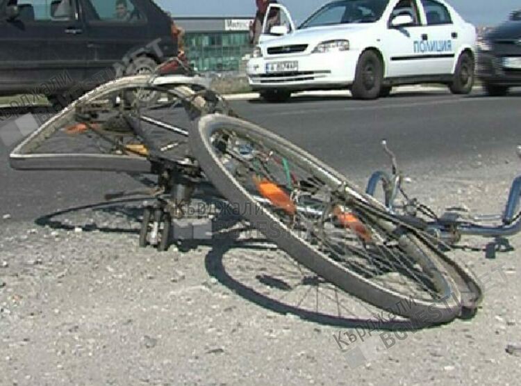 Мъж на зряла възраст си открадна велосипед в Кърджали