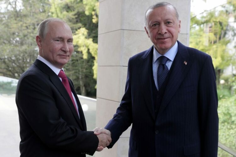 Путин и Ердоган проведоха "най-съществената" си среща от години