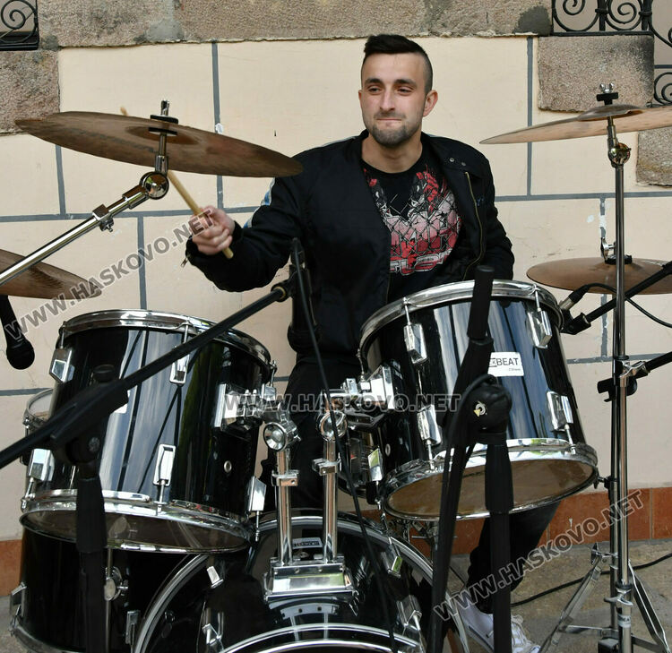 Таланти от различни поколения на „Хасковска музикантска среща 2021“