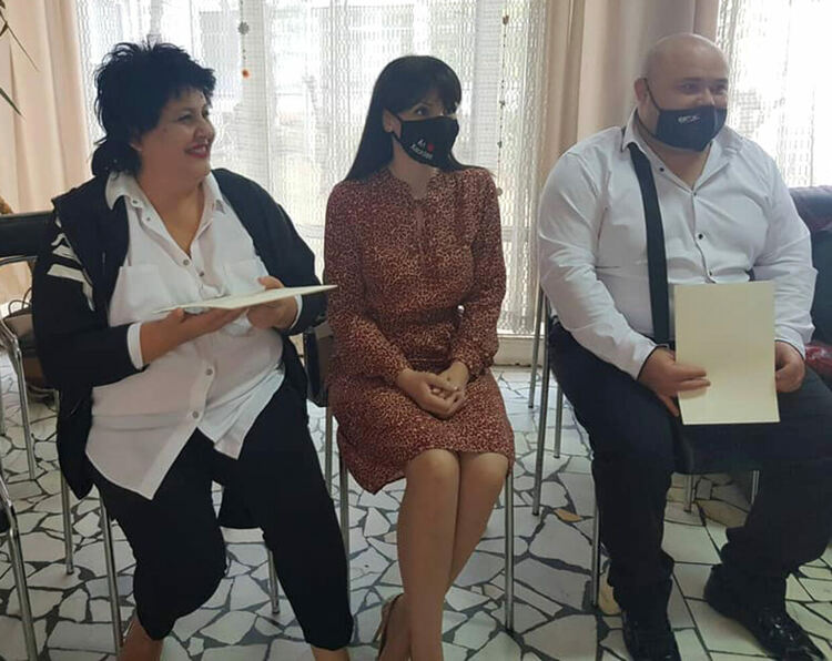 С почерпка и народен оркестър отбелязаха Международния ден на възрастните хора