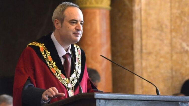 Какъв знак е кандидатурата на ректора на Софийския университет