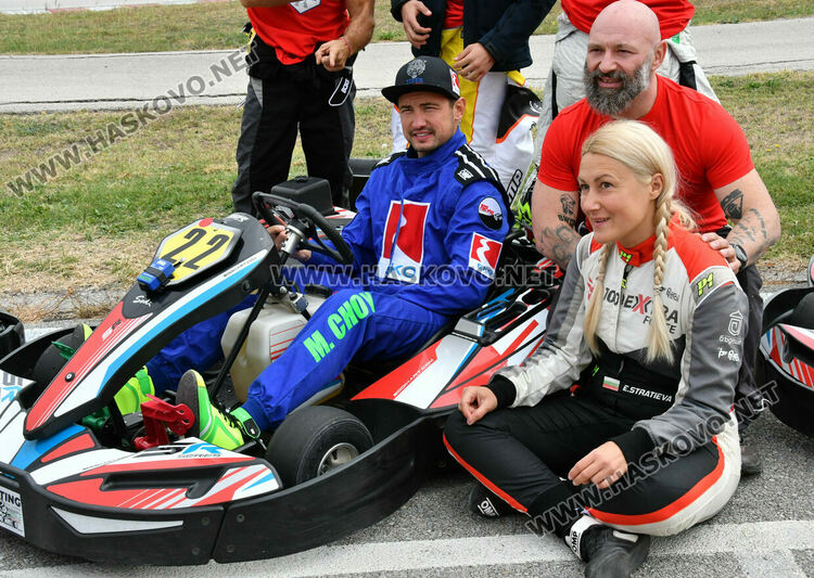 Над 250 пилоти в 24-часово състезание на картинг пистата край Хасково